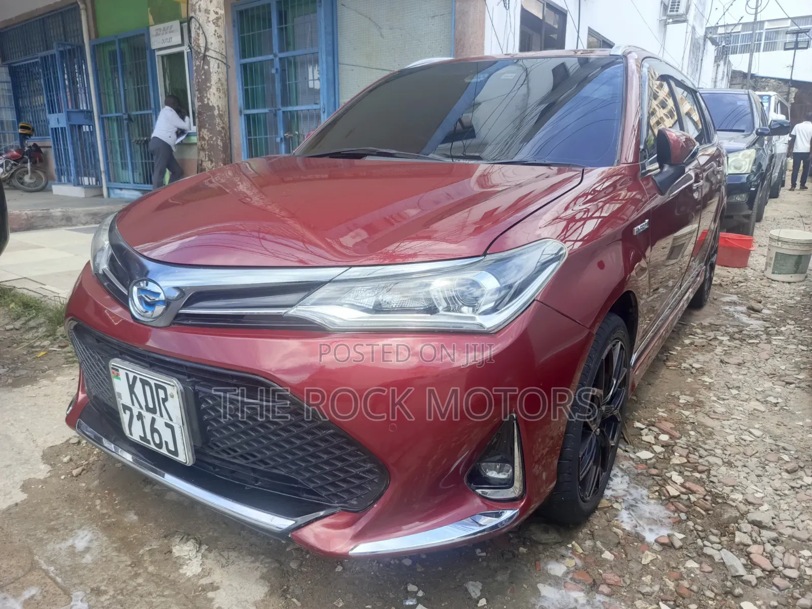 Toyota Corolla Fielder 2017 Red