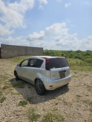 Nissan Note 2010 Silver