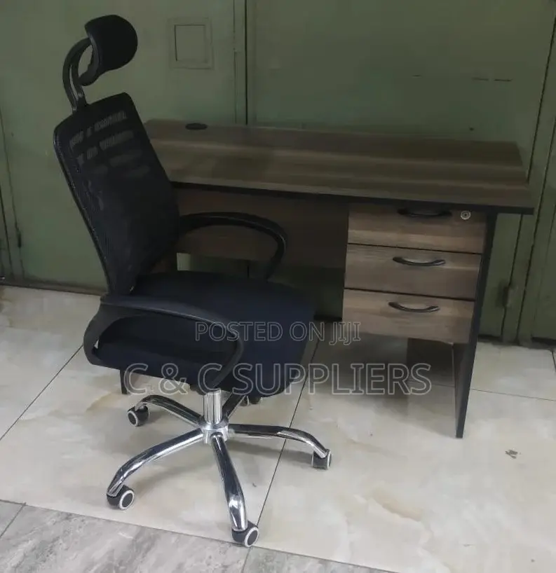 1.0m Clerical Desk Headrest Chair
