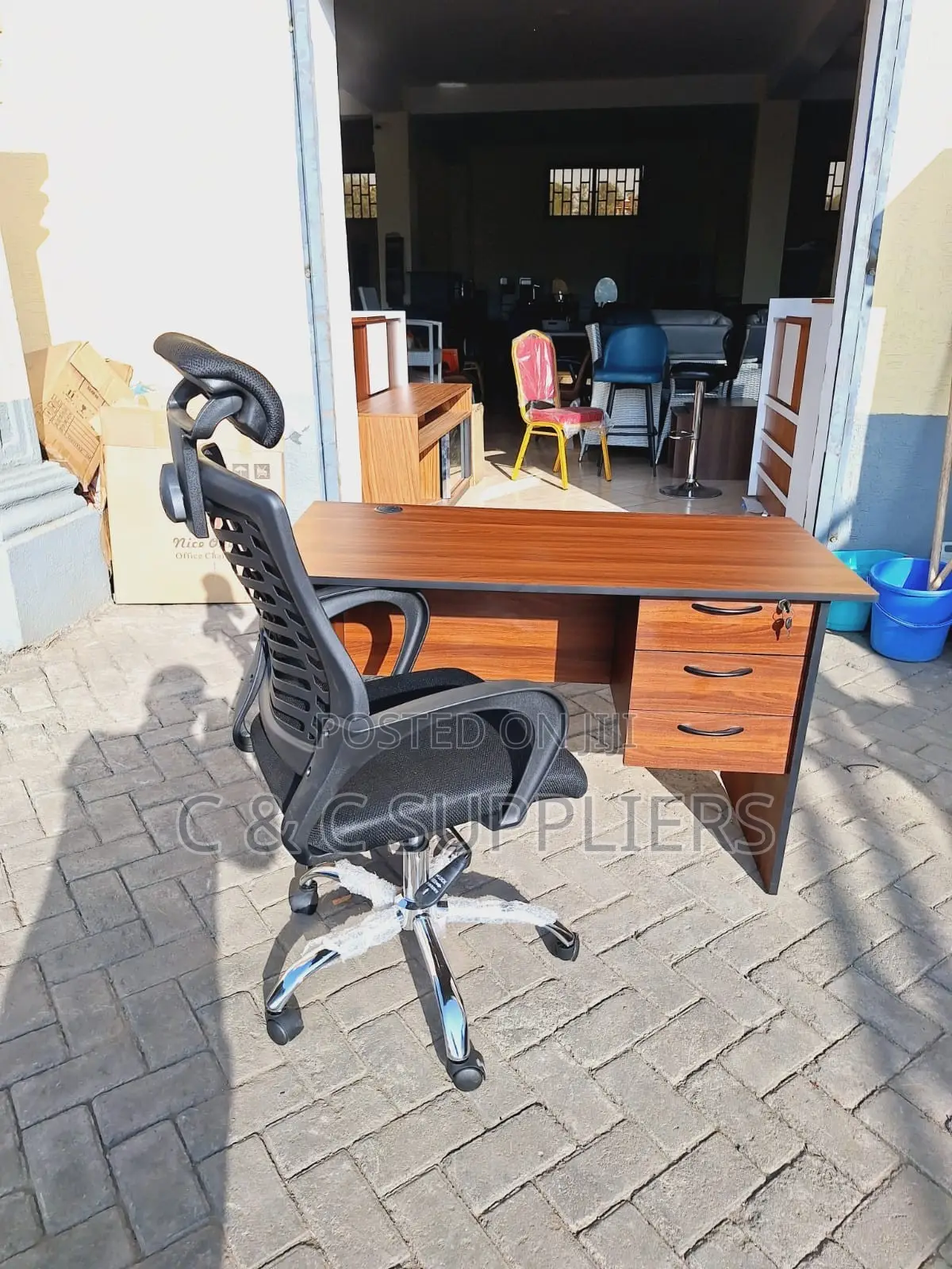 1.0m Clerical Desk Headrest Chair