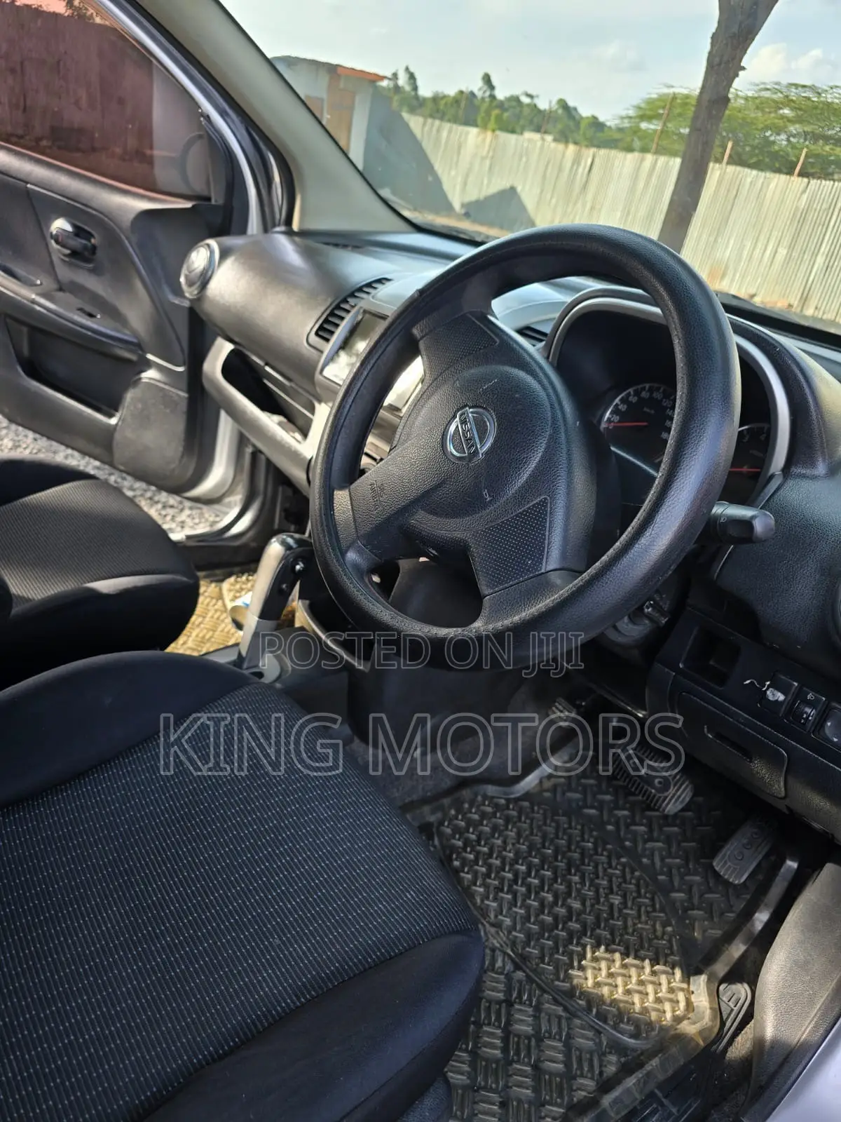 Nissan Note 2010 Silver