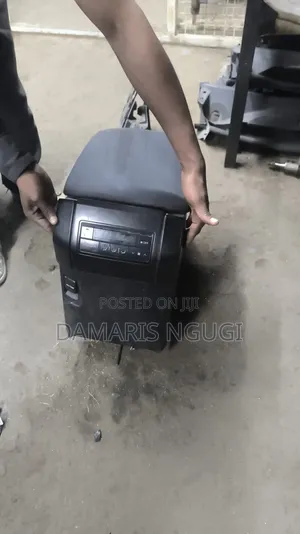 Prado 150 Glove Box 2010-2018