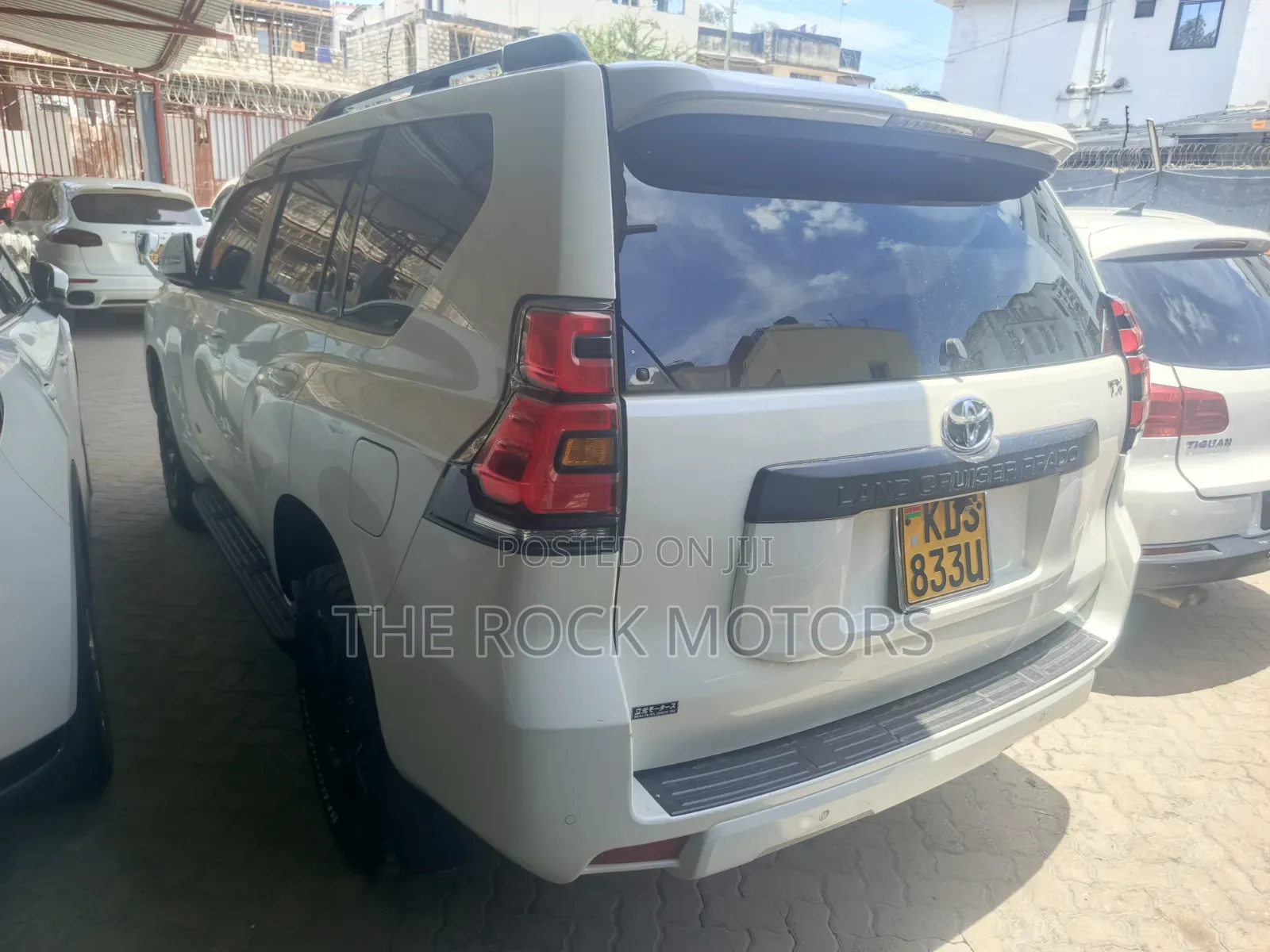 Toyota Land Cruiser 2017 White