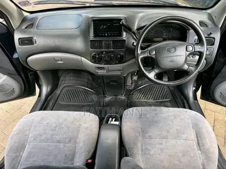 Toyota Raum 2003 Black