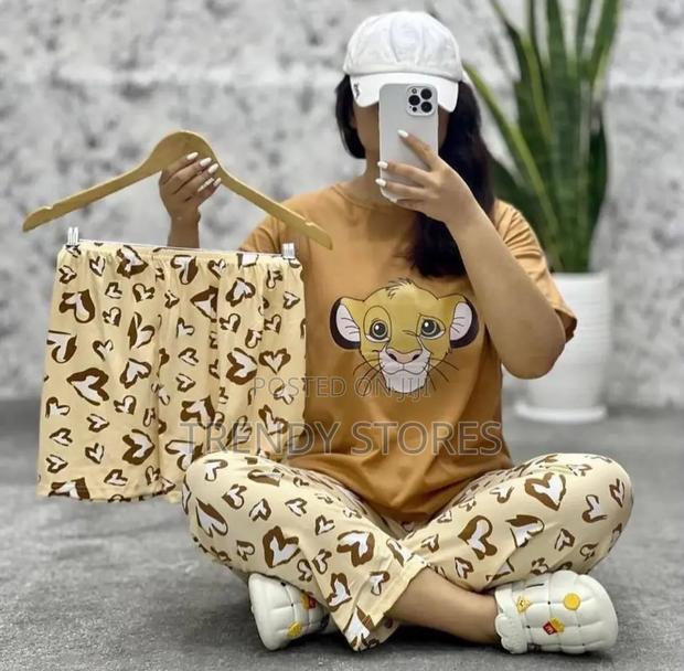 Ladies Pajamas - thumbnail 2