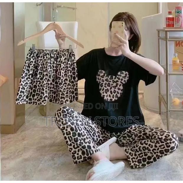*Sleepwear - thumbnail 2