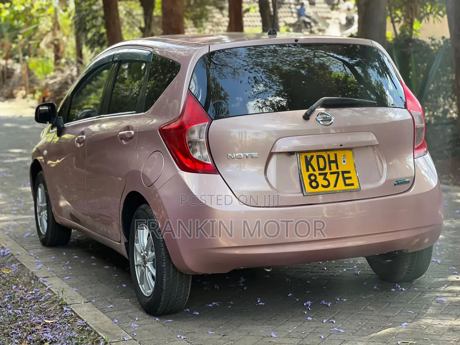 Nissan Note 1.2 Petrol 2015 Pink