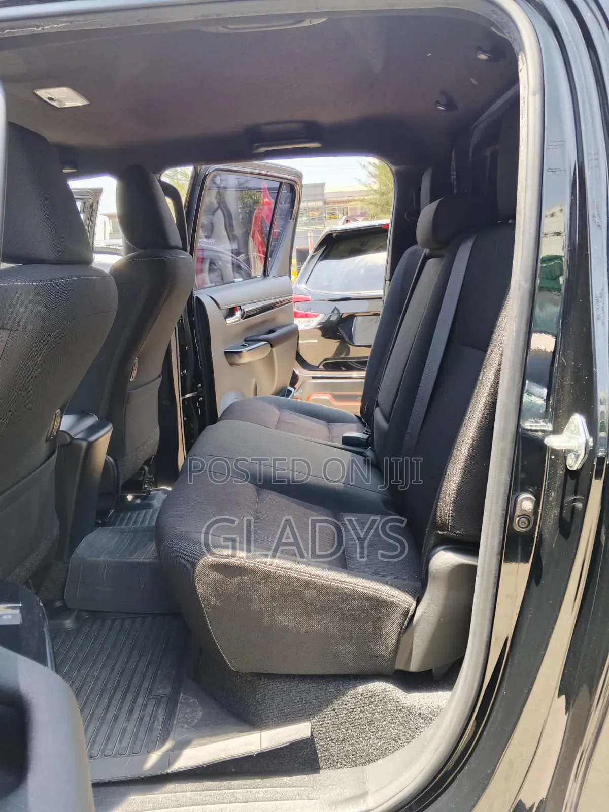 Toyota Hilux 2019 Black