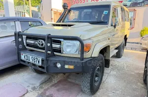 Toyota Land Cruiser 2018 Gray