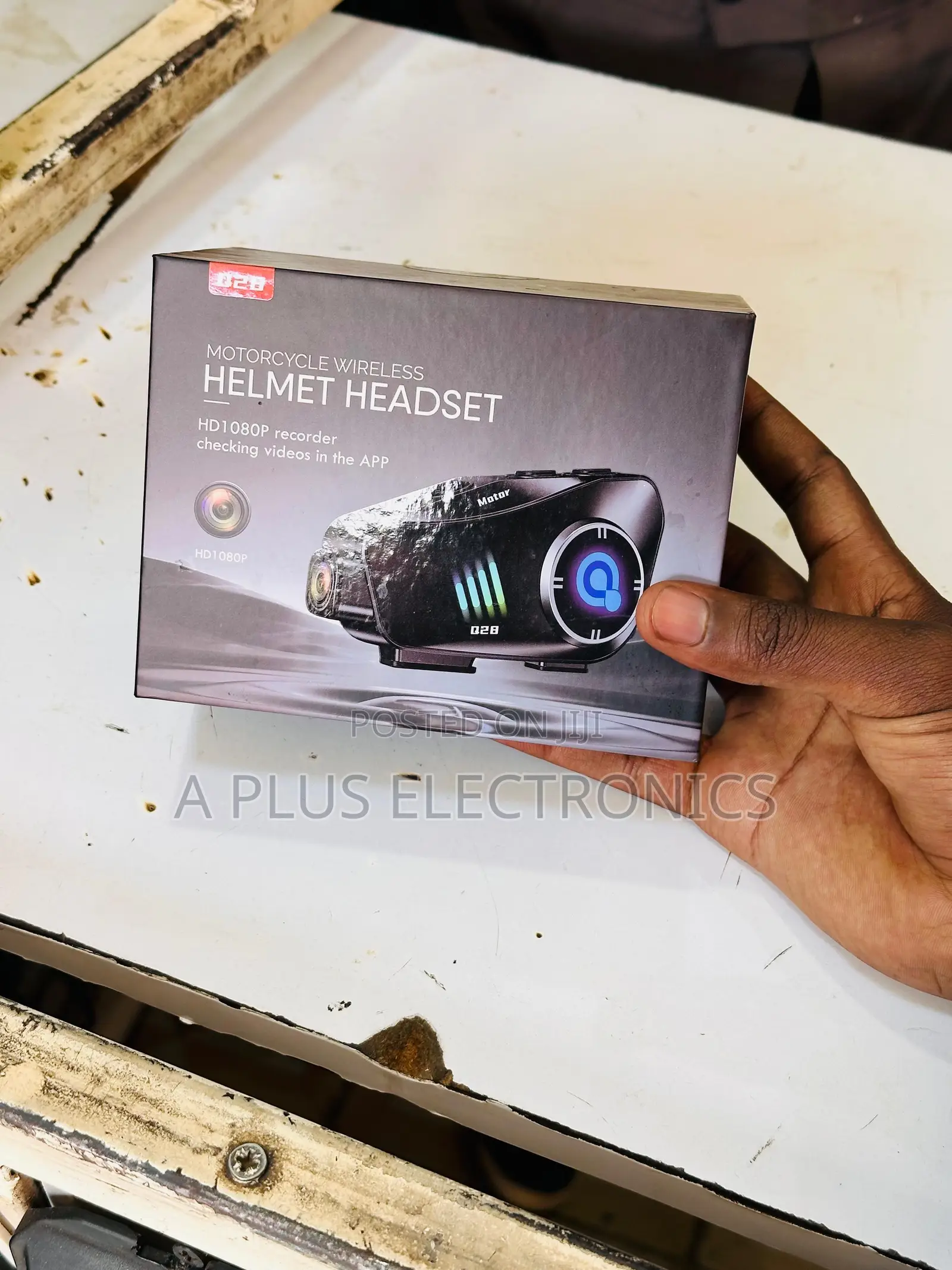 Q28 Motorcycle Wireless Helmet Strong and Stable Bluetooth Connection