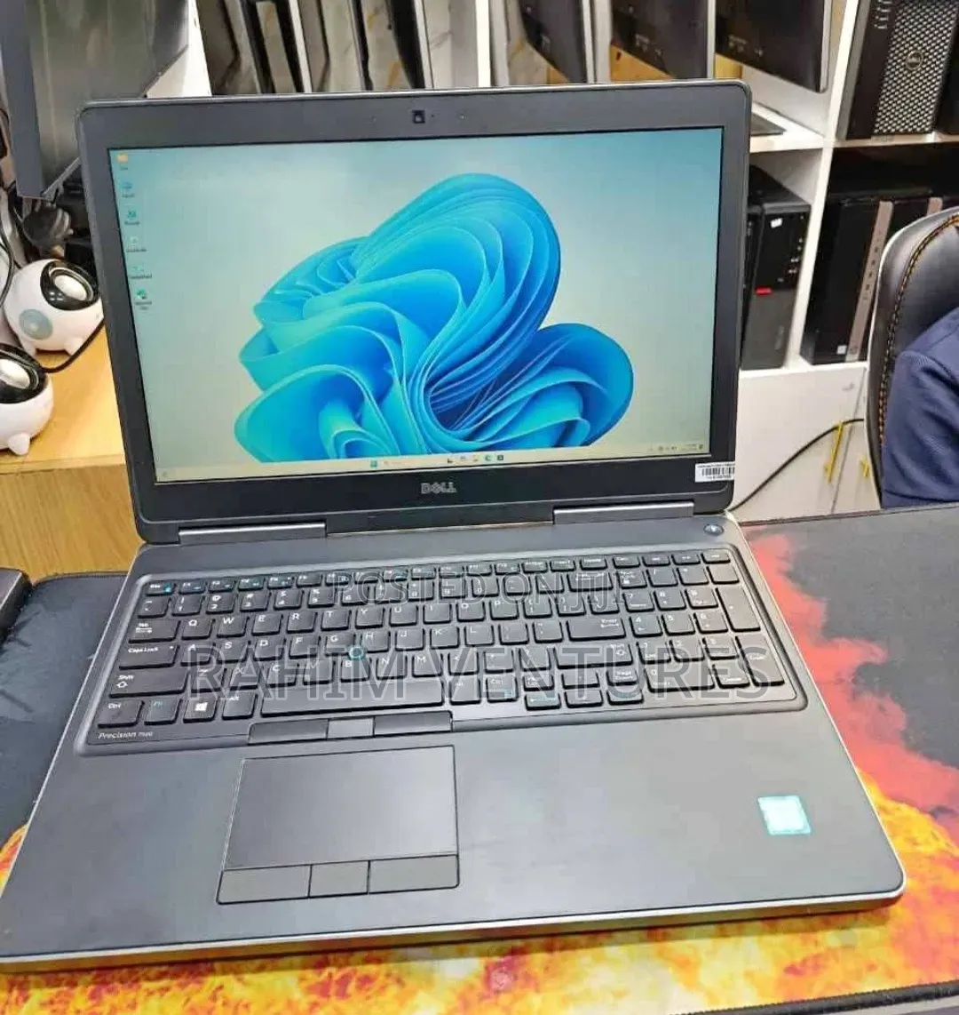 Laptop Dell Inspiron 15 7520 8GB Intel Core i5 SSD 256GB