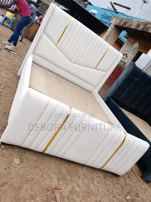 Elegant 5×6 Chester Bed | Modern Luxury Upholstered Bed | White Gold