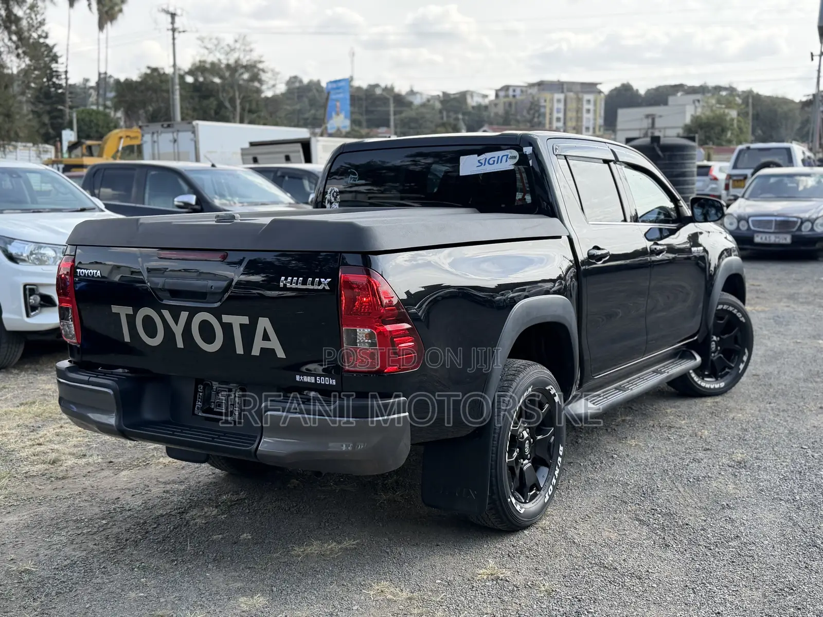Toyota Hilux 2019 Black