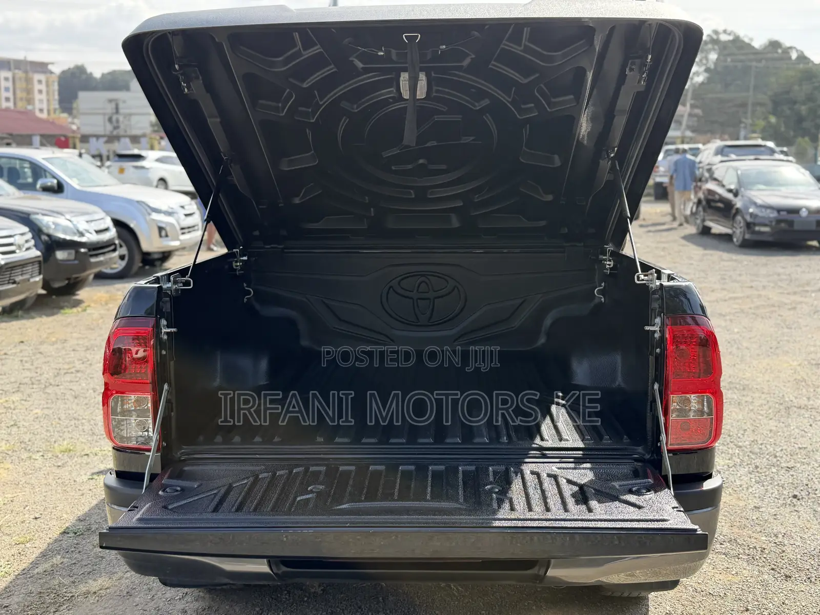 Toyota Hilux 2019 Black