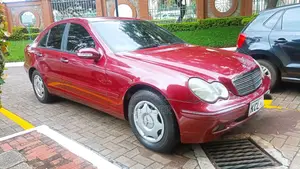 Mercedes-Benz C180 2004 Maroon