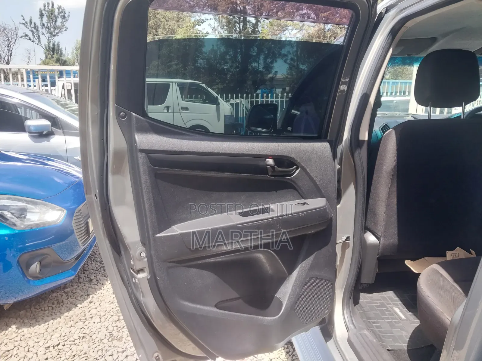 Isuzu D-MAX 2021 Brown