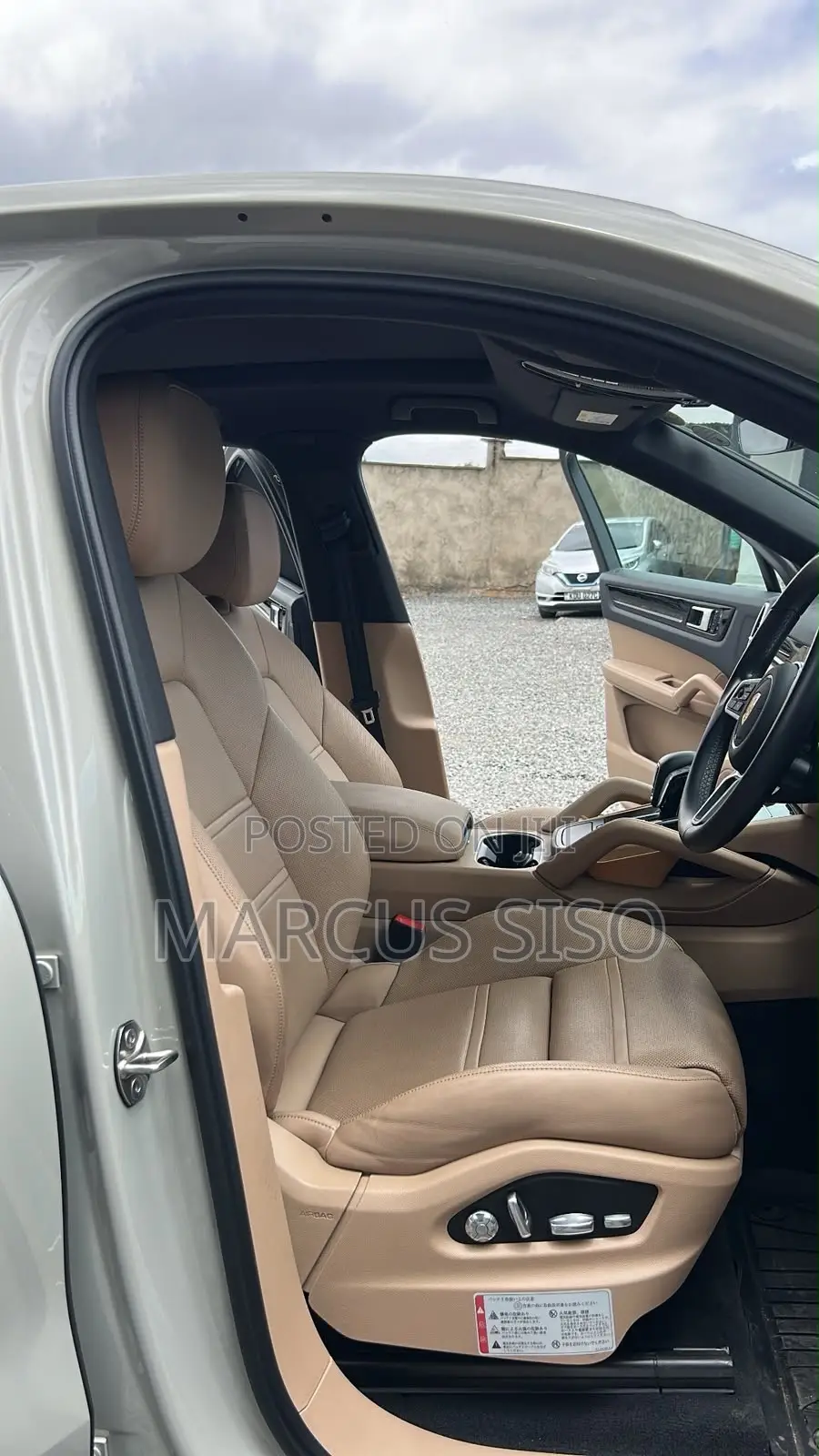 Porsche Cayenne Base AWD 2020 Beige