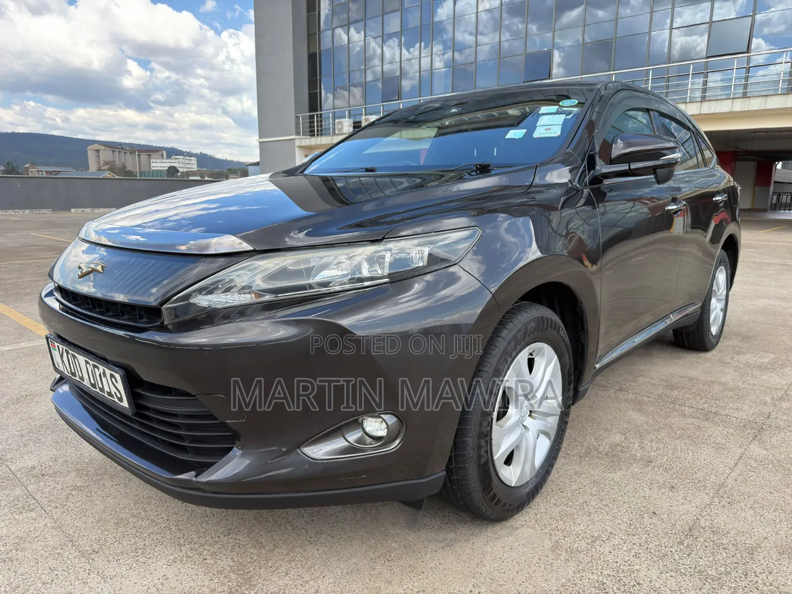 Toyota Harrier 2014