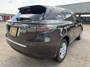Toyota Harrier 2014