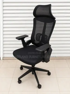 Black Headrest Office Chair