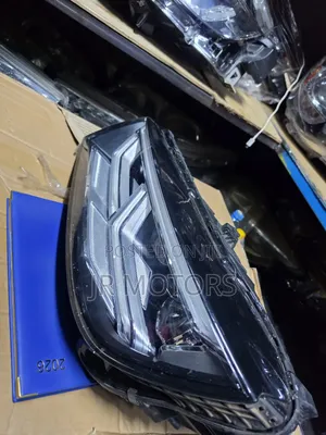 Audi SQ5 Headlights