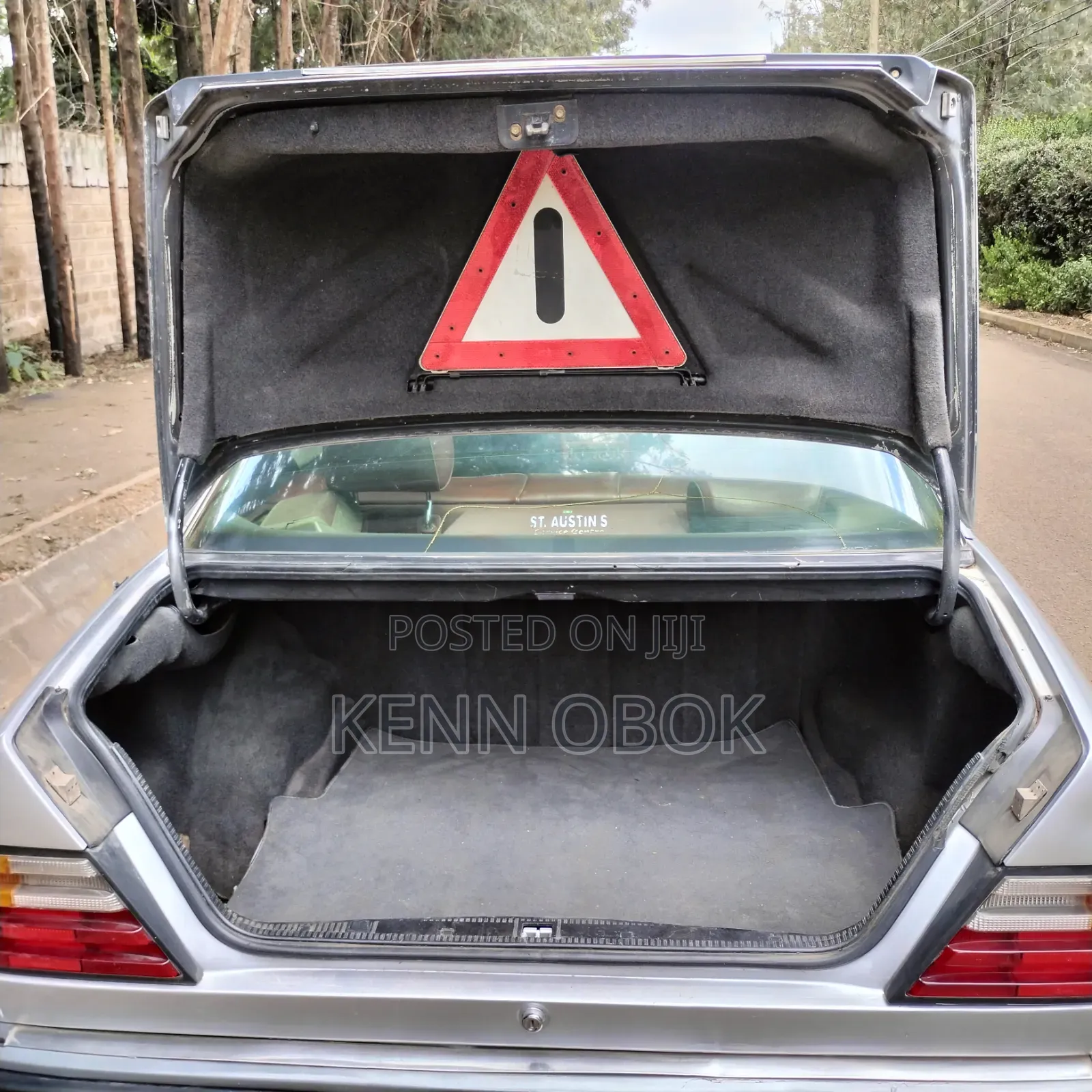 Mercedes-Benz 200E 1990 Silver