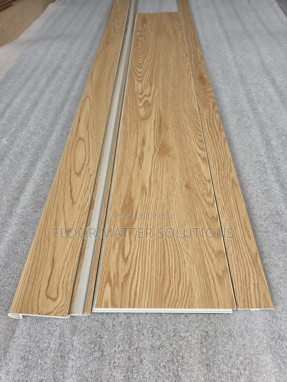5mm SPC Flooring (Golden Marple)