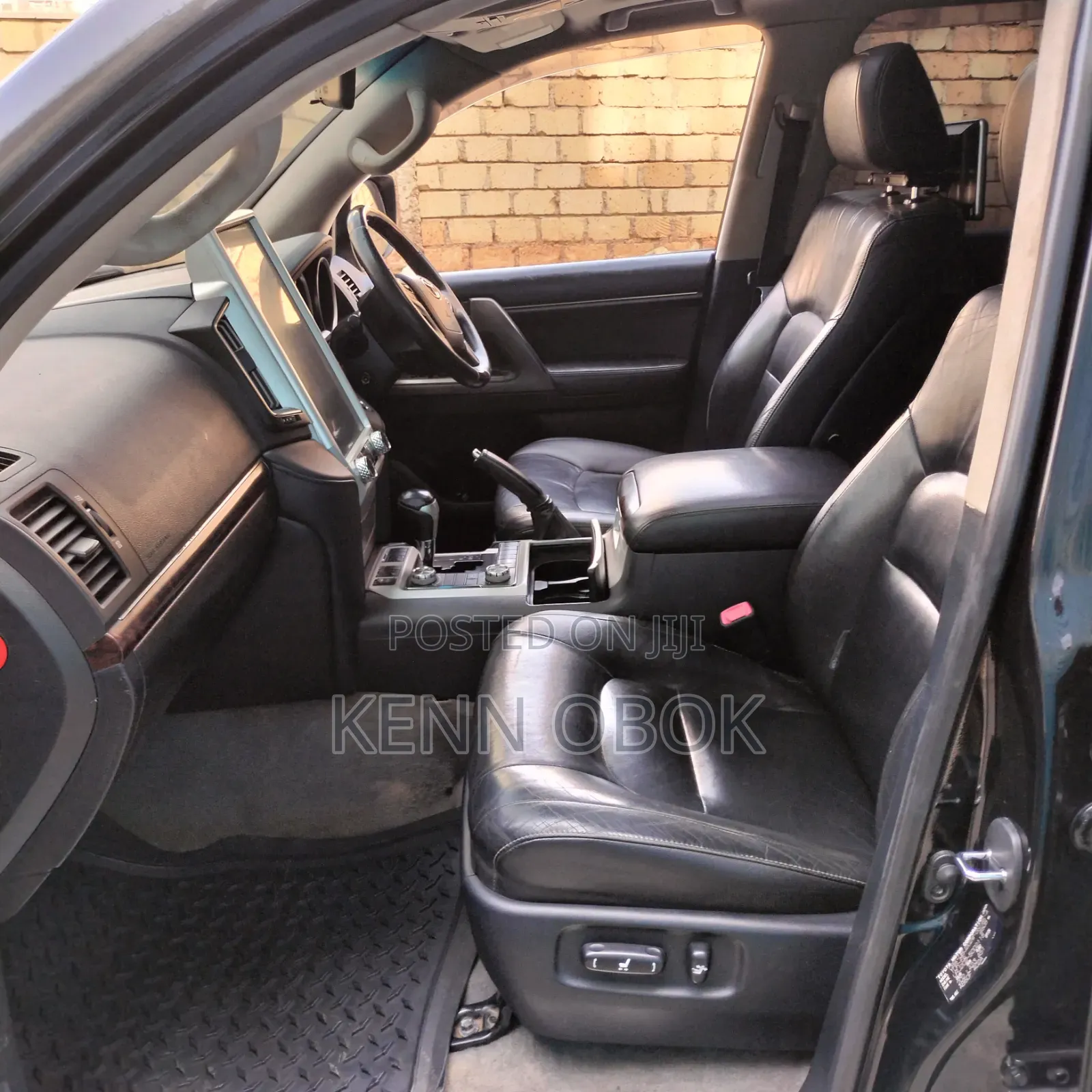 Toyota Land Cruiser 4.6 V8 ZX 2011 Black