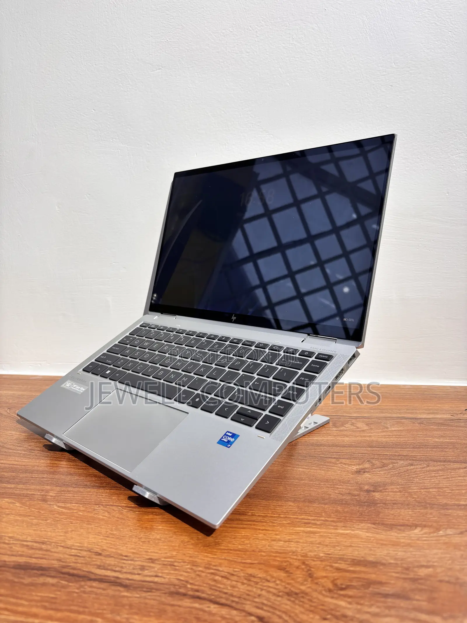 Laptop HP EliteBook 1040 G8 16GB Intel Core i7 SSD 512GB