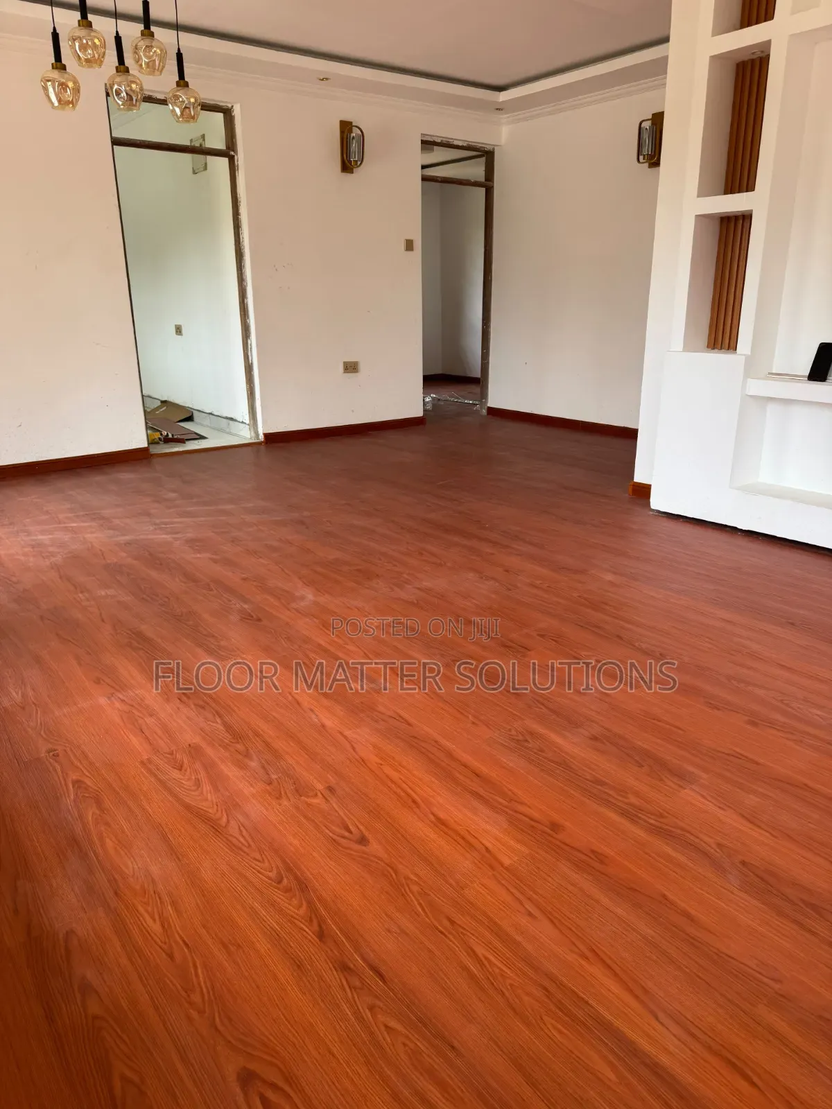5mm SPC Flooring(mahogany Glow)