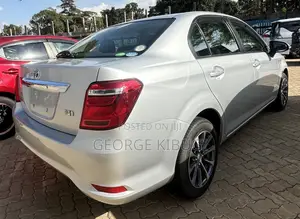 Toyota Axio 1.5 Hybrid G 2WD 2019 Silver