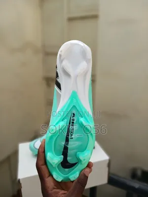 Nike Mercurial Vapor 16 Soccer