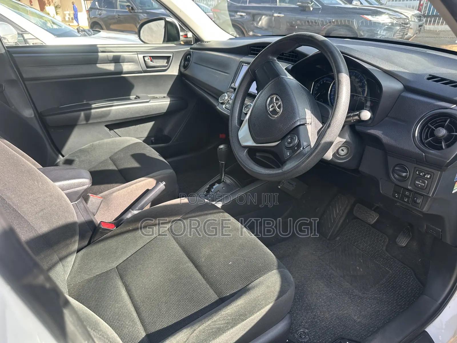 Toyota Axio 1.5 Hybrid 2WD 2019 White