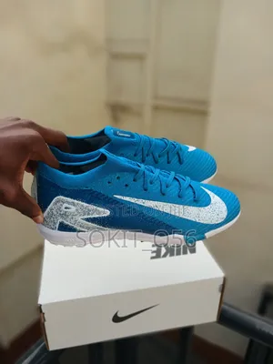 Nike Mercurial Vapor16 Trainer Football Boots