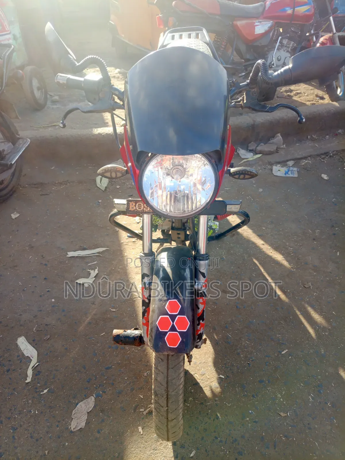 Bajaj Boxer 2026 Red