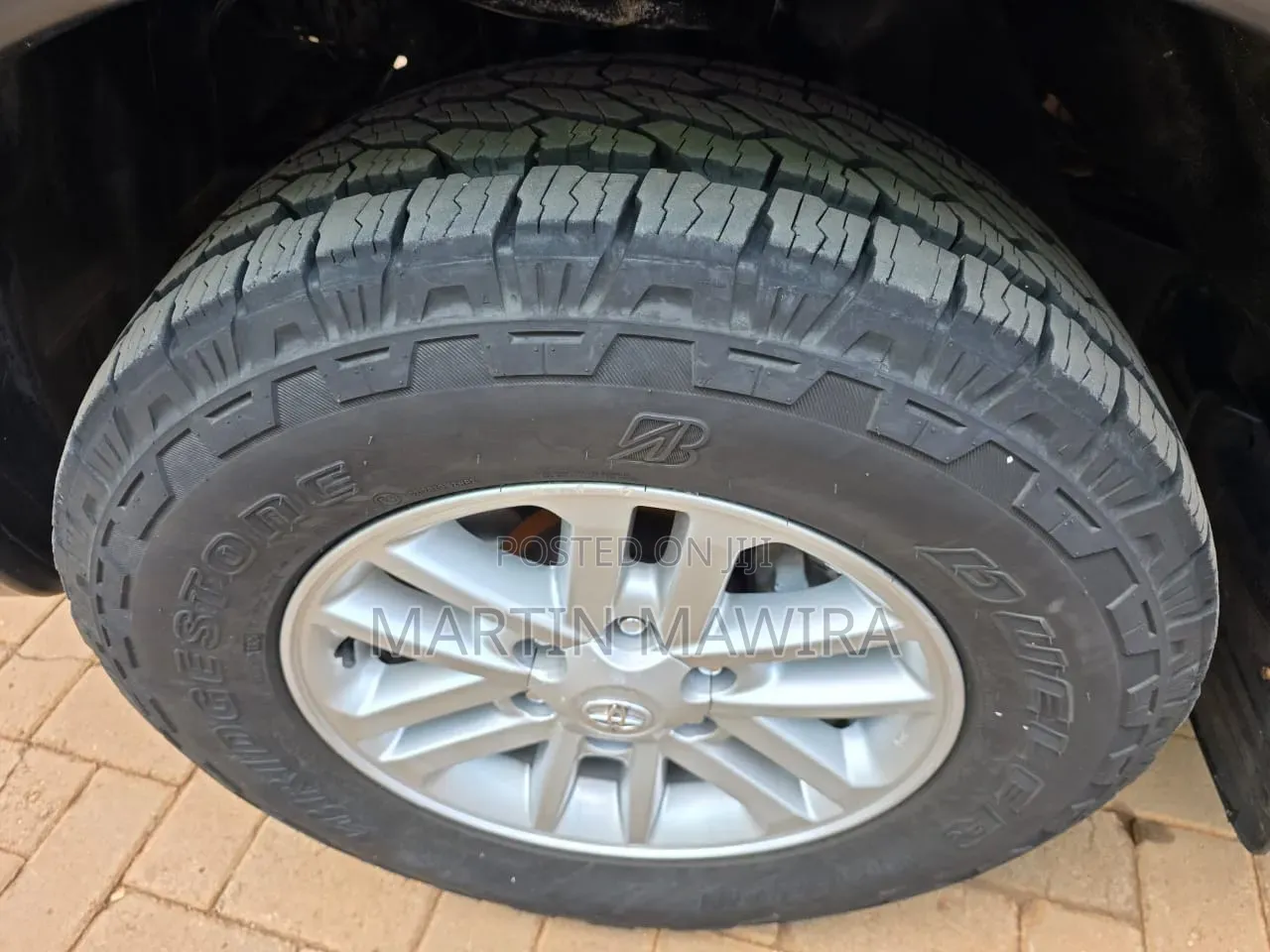 Toyota Hilux 2010 Black