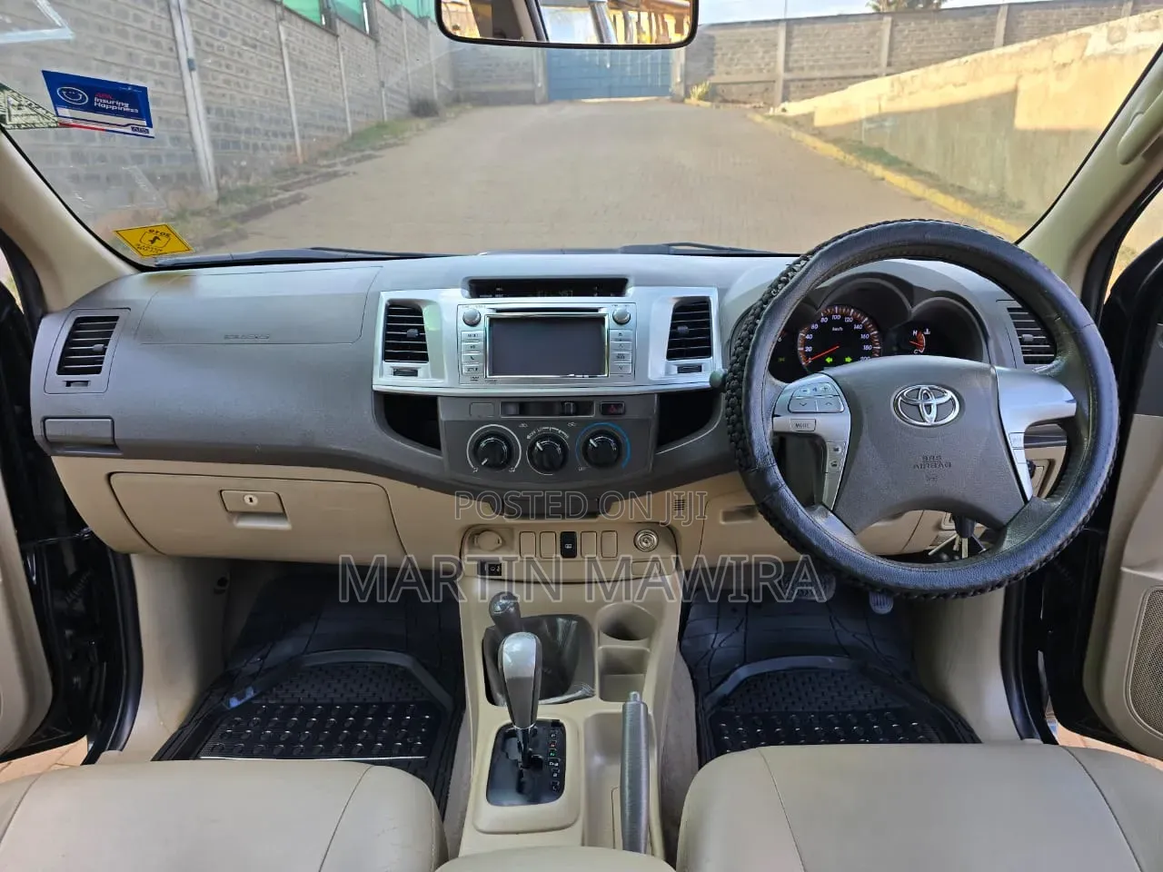 Toyota Hilux 2010 Black