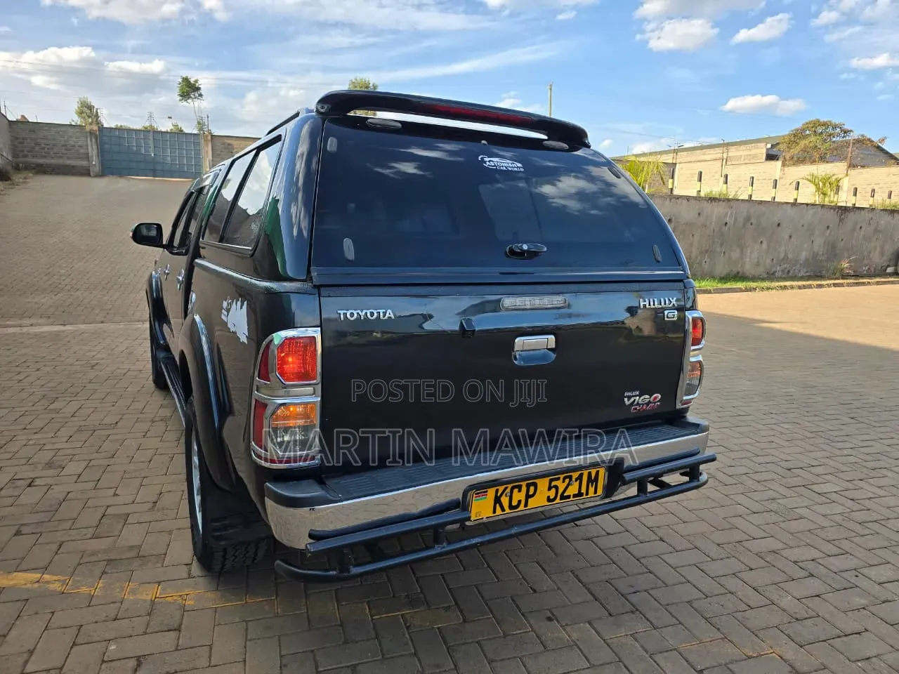 Toyota Hilux 2010 Black