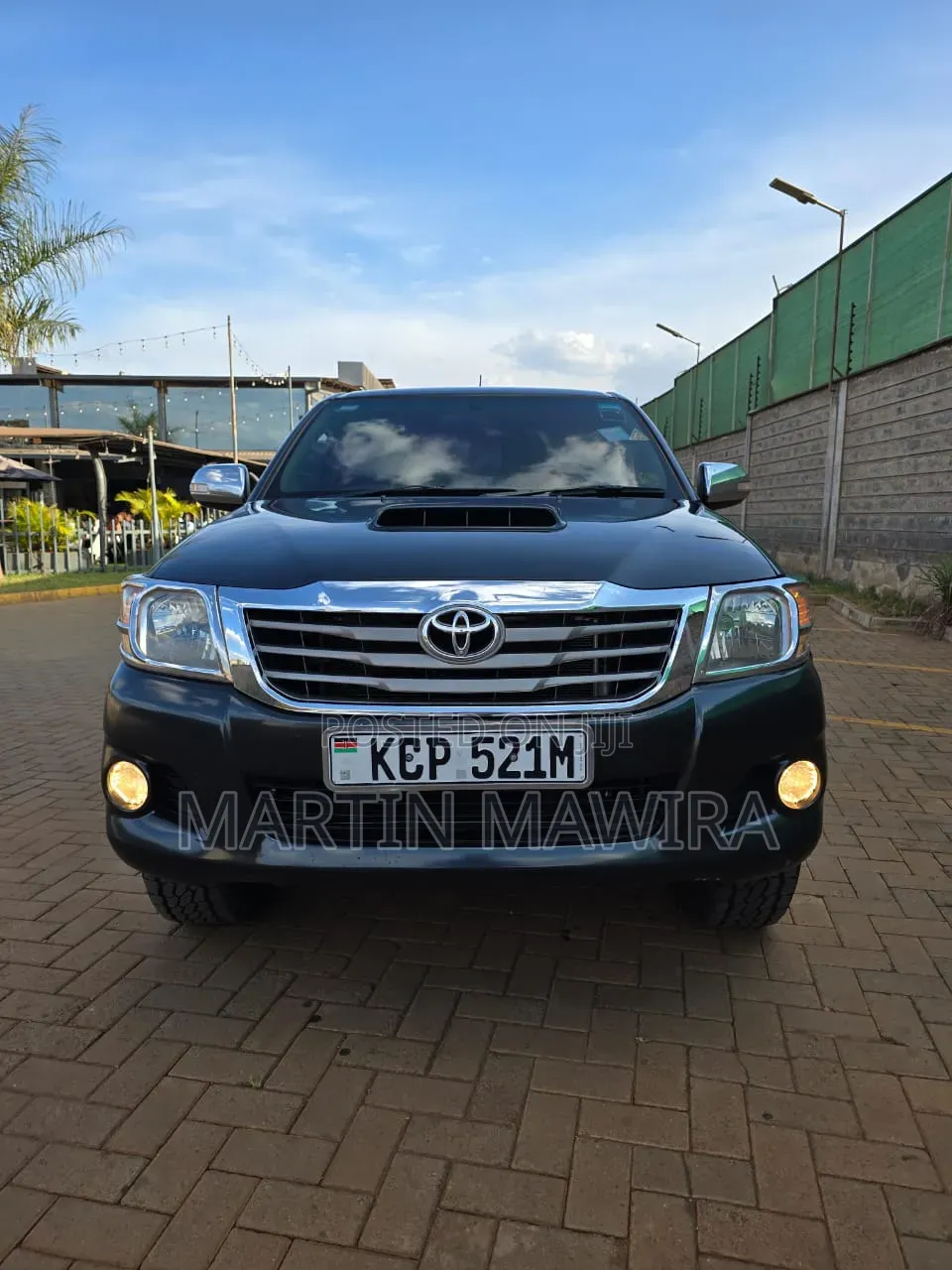 Toyota Hilux 2010 Black