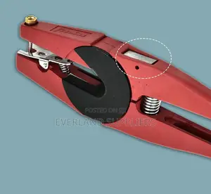 Easy-Grip Livestock Applicator Tool