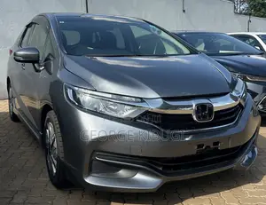 Honda Fit Shuttle 2019 Gray