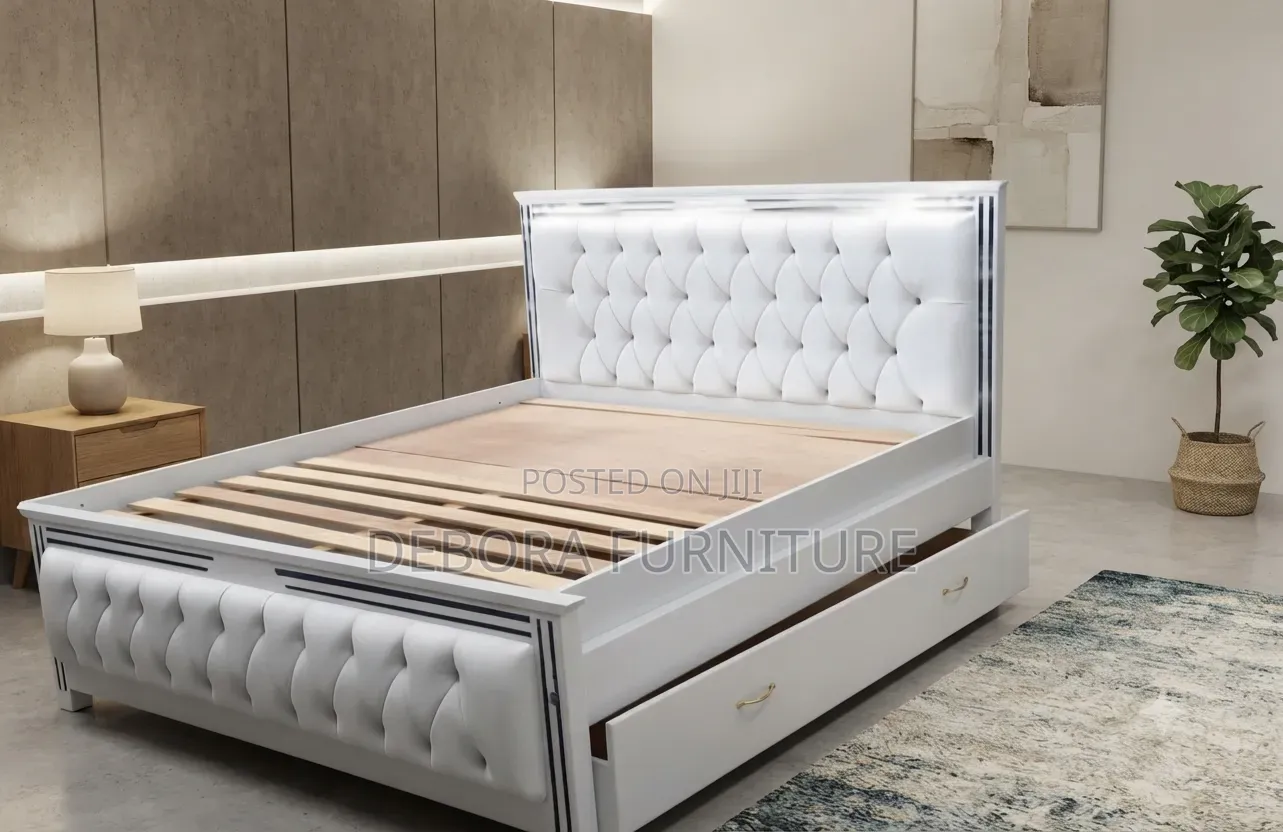Exquisite Upholstered Platform Bed With Built-in Under-Bed Storage