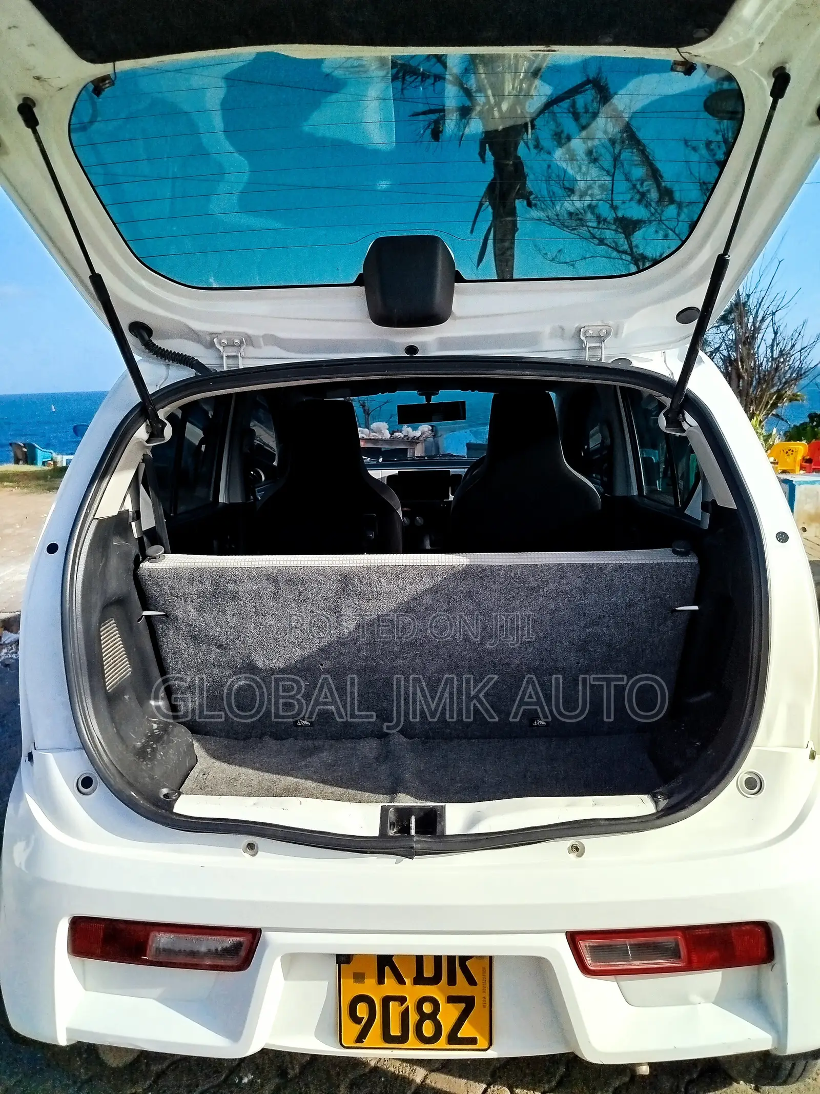 Suzuki Alto 2017 White
