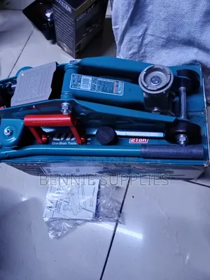 3 Ton Hydraulic Floor Jack