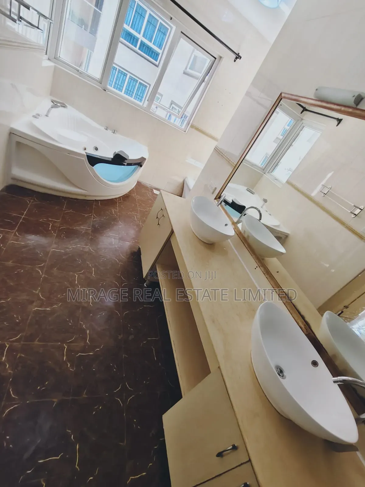 4bdrm Villa in Riverside Drive for rent