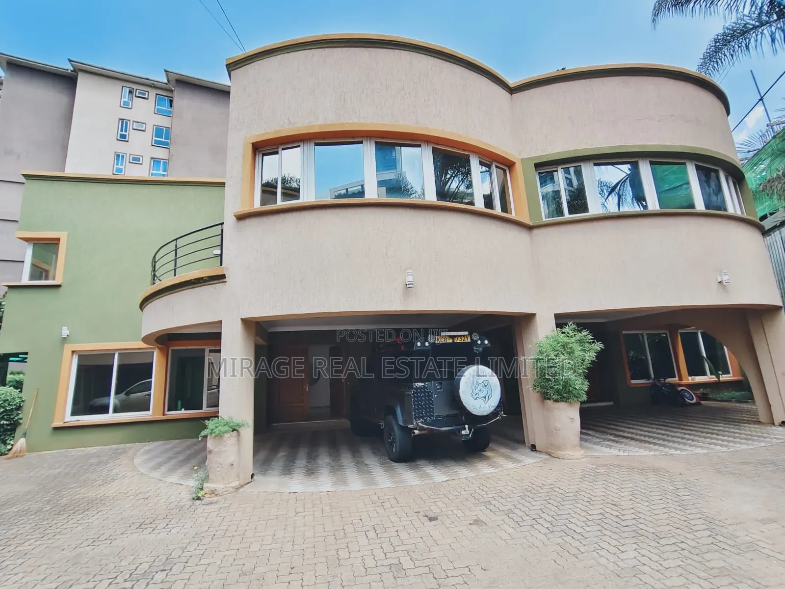 4bdrm Villa in Riverside Drive for rent