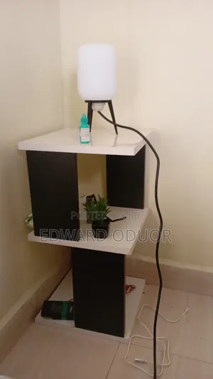 Sidebed Table
