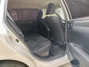Toyota Corolla Fielder 1.5 Hybrid FWD 2016 Silver
