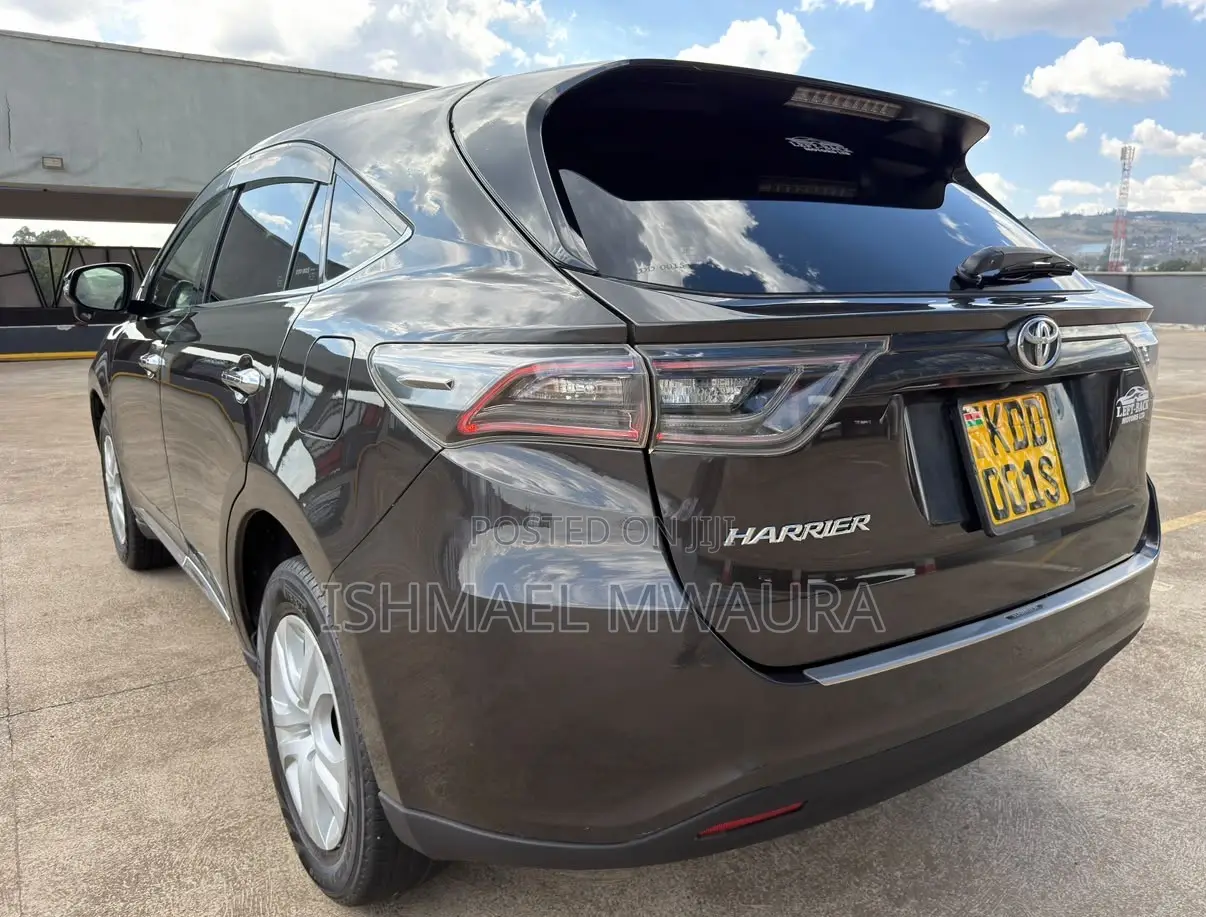 Toyota Harrier 2.0 2014 Black