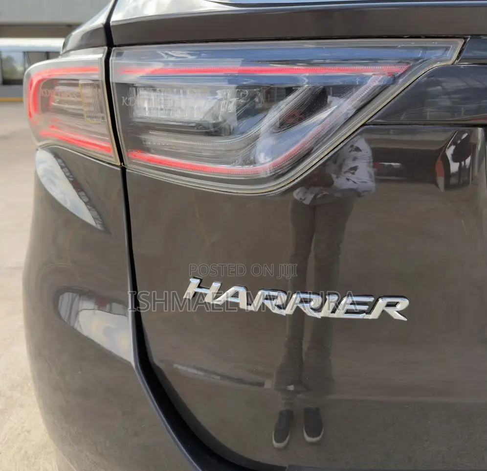 Toyota Harrier 2.0 2014 Black